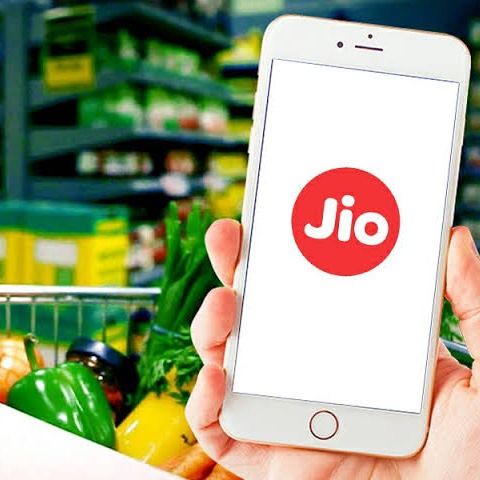 Reliance Jio has entered the grocery delivery market with its new facility, Jio Mart, which is a hyperlocal Kirana stores-led
