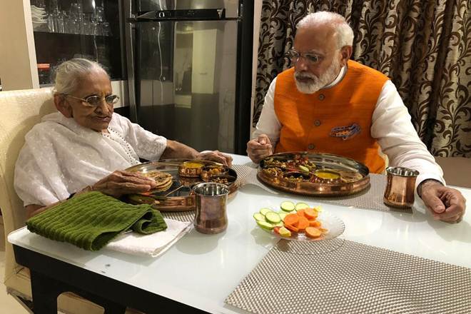 Narendra Modi having lunch with his mother