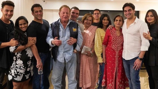 Salman Khan with his entire family
